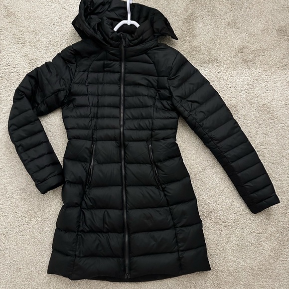 Lululemon Brave The Cold Jacket - Picture 5 of 9